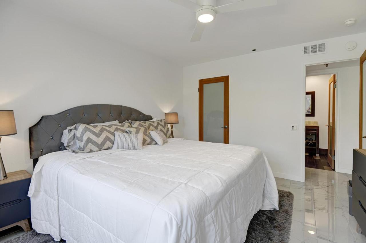 פאלם ספרינגס Modern Plaza Villas Oasis מראה חיצוני תמונה