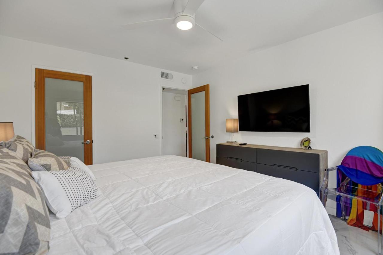 פאלם ספרינגס Modern Plaza Villas Oasis מראה חיצוני תמונה